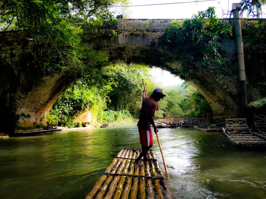 Montego Bay: Bamboo Raft Cruise on the Great River - What the bamboo raft ride feels like