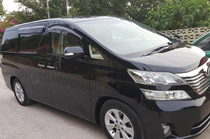 Montego Bay Hotels Airport Private Transfer - What the drivers add to the experience