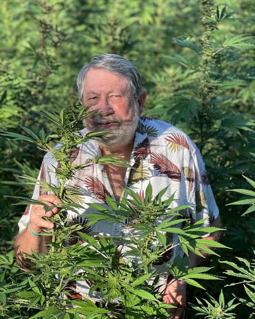 Montego Bay: Marijuana Farm Private Tour with Transportation - Meeting the guide at the cannabis farm