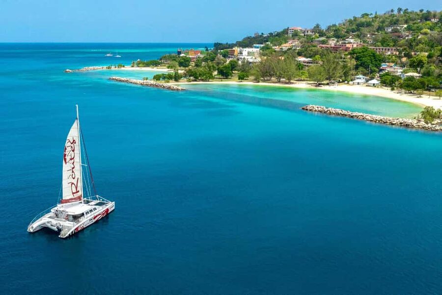 Montego Bay: Reggae Catamaran 18+ Cruise with Open Bar - The short snorkeling stop