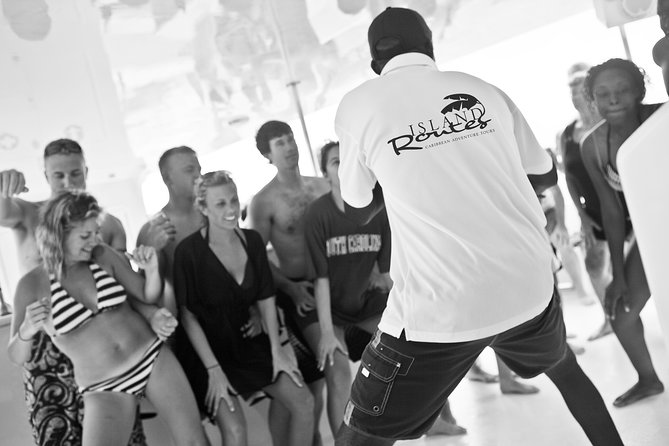 Montego Bay Reggae Sunset Catamaran Cruise - Crowds, seating, and the boat itself