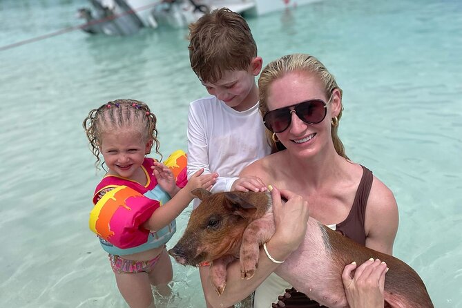 Nassau: 3 islands Pigs,Turtles,Snorkel & Beach Club with lunch - Rainbow Reef and the long Rose Island stop