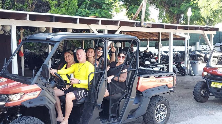 Nassau: 6-Seater Buggy Rental - The Water Tower and Fort Charlotte