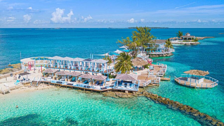 Nassau: Beach Day at SunCay incl. Lunch - Boat Tour - Finding Elizabeth on Bay before departure