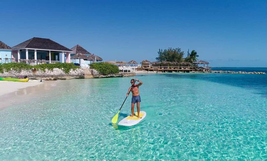 Nassau: Pearl Island Beach Day Trip and Cruise with Lunch - A short ferry ride from Paradise Island