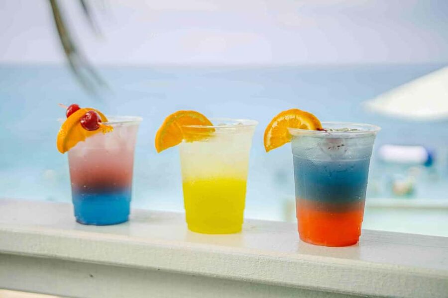 Nassau: Rose Island's Sand Dollar Beach Resort - Water activities beyond the pigs
