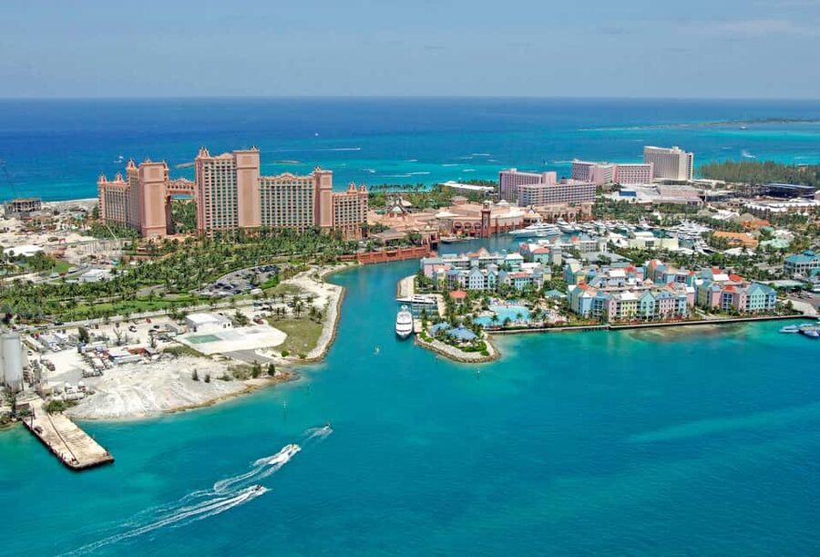 Nassau: Sunset Dinner Cruise - Should you book the Paradise Island sunset cruise?