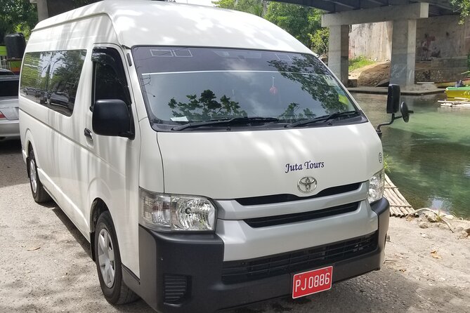 Negril Private Airport Transfer - Leaving Sangster Airport without the taxi scramble