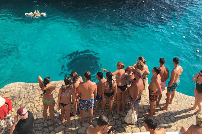 Negril Seven Miles Beach, Snorkeling, Boat Ride, Ricks Cafe Combo - The long ride from Montego Bay becomes part of the tour