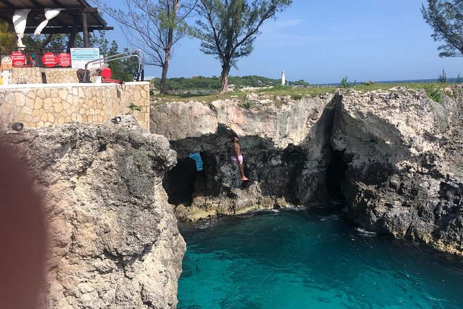 Negril Shopping And Rick's Café - Why this Negril half-day works