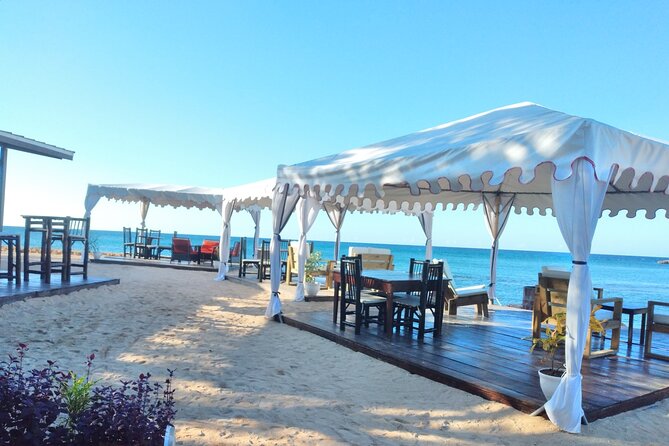 Ocho Rios: Bamboo Beach Club with Specialty Lunch & Cocktails - Lunch with Jamaican small plates