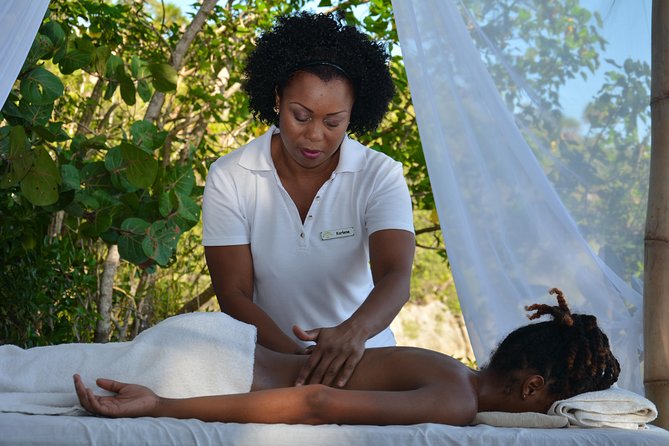 Ocho Rios: Bamboo Beach Club with Specialty Lunch & Cocktails - Snorkeling and beachside massages