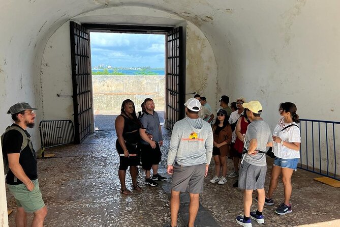 Old San Juan Historical Walk, Shopping, and Dining w/ Transport - Meeting at Plaza Colón at 9 a.m.
