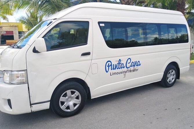 One Way Private Airport or Hotel Transfer Bavaro Hotel 1-6 Pax - The drivers who make the service personal