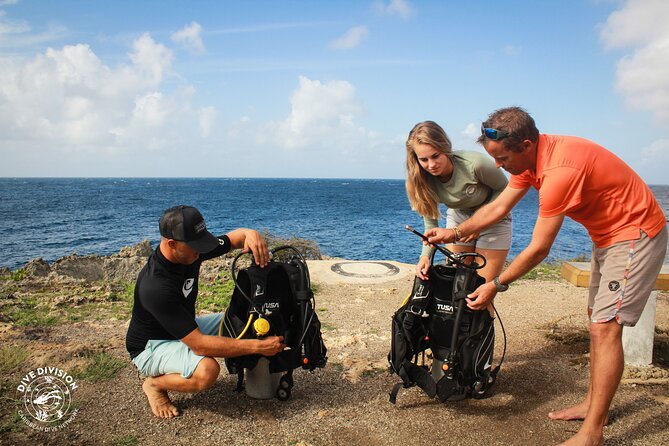 PADI Open Water Course in Curacao - Completing the theory before your holiday