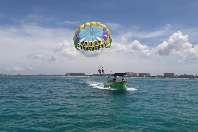 Parasailing in Palm Beach - The crew sets the tone