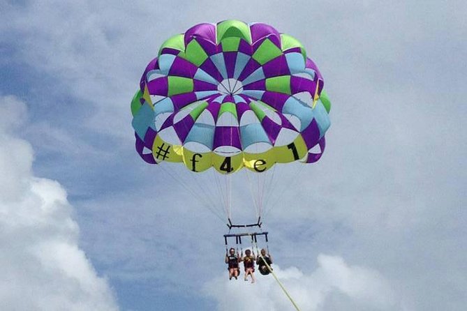 Parasailing in Palm Beach - The view is the main reward