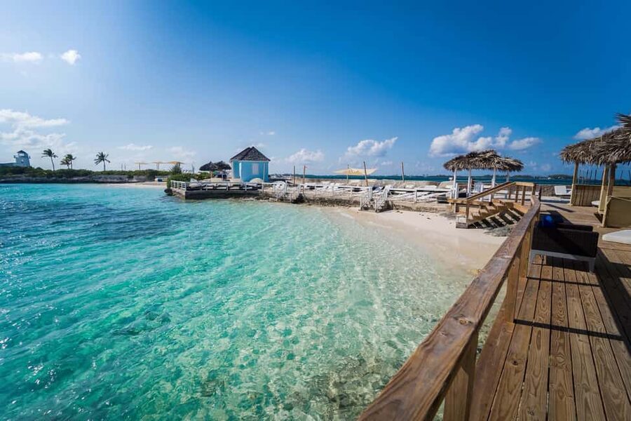 Pearl Island: Private Ocean View Cabana with Lunch - Pearl Island in five useful points
