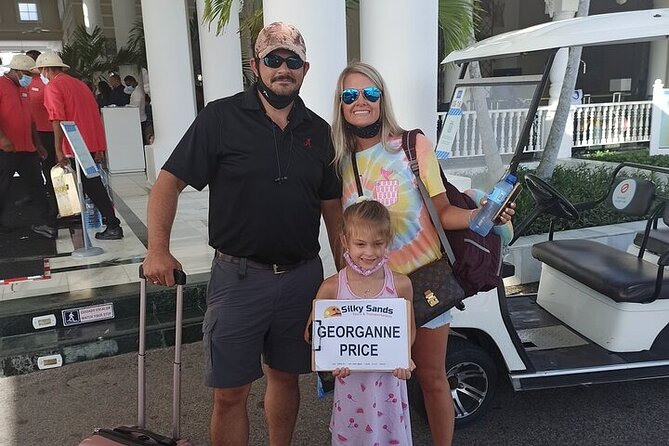 Private Airport Transfer From Punta Cana To La Romana And Bayahibe - Vehicle comfort and luggage