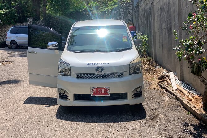 Private Airport Transfer to or from Ocean Coral Spring Resort - Booking, cancellation, and useful preparation