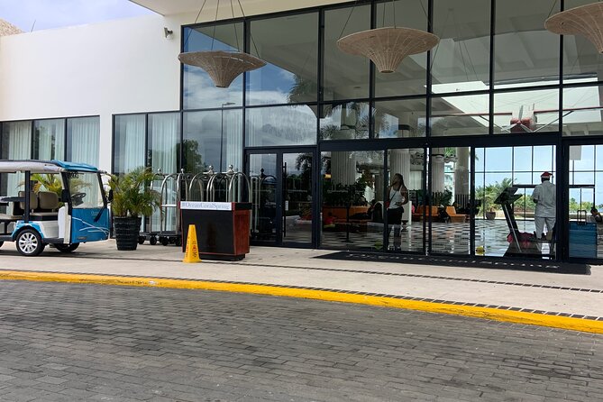 Private Airport Transfer to or from Ocean Coral Spring Resort - A personal welcome from AJ and the driving team