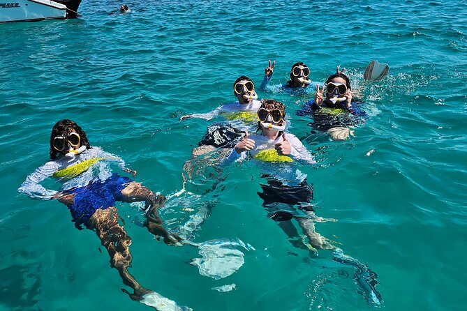 Private All-Inclusive 22ft Boat Guided Snorkeling Icacos Palomino - Cayo Icacos: broad views, clear water, and the main snorkeling session