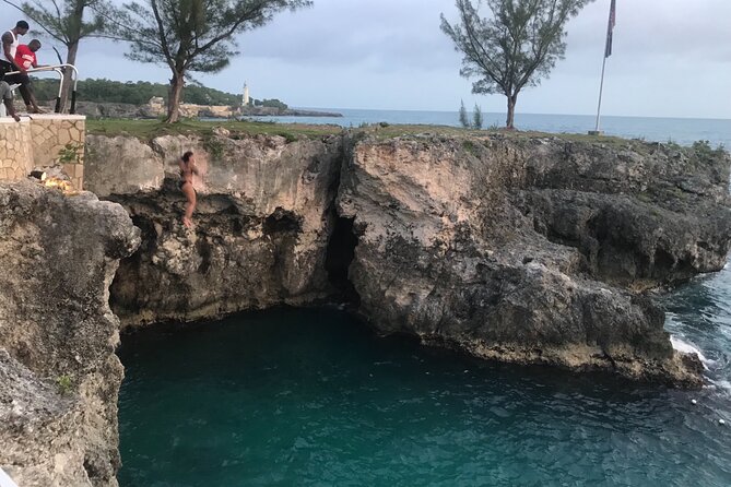 Private and Customized Tour to Negril From Montego Bay - Who will enjoy this Negril day most