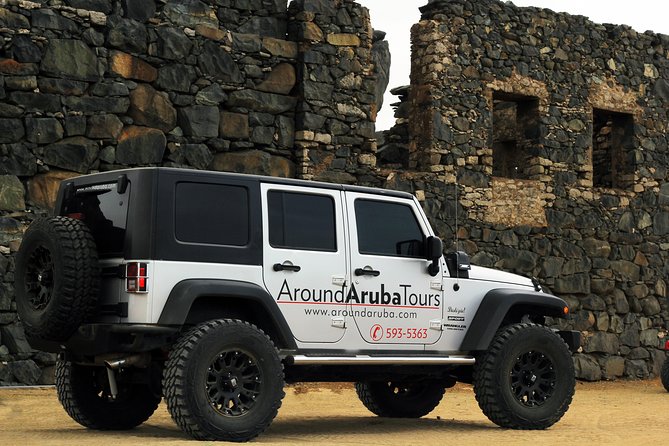 Private Aruba Jeep Tour: Exciting Attractions and Panoramic Views - Why a private Jeep works so well in Aruba