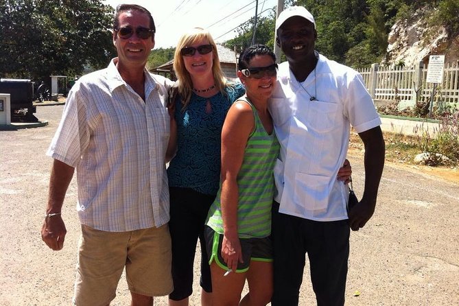 Private Authentic Down-to-Earth Half Day Tour in Montego Bay - Getting an overview from Highlight Cafe
