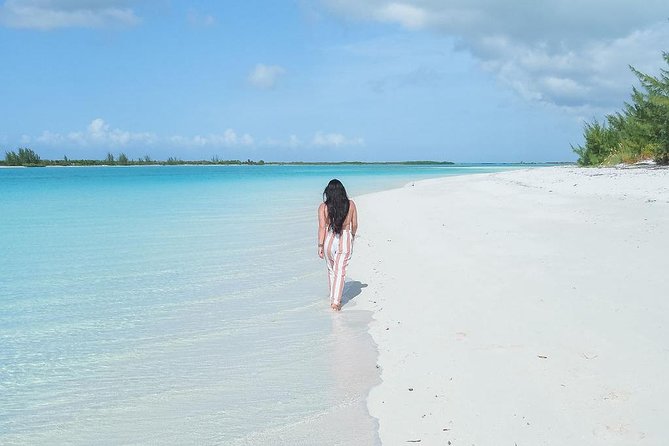 Private Boat Tours to outer islands, snacks drinks- snorkel- cruise! - The Crew Makes the Difference
