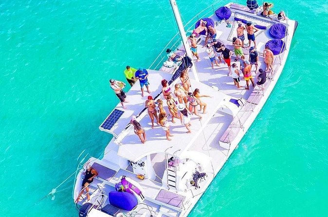 Private Catamaran Snorkeling Family Adventure - A Crew Built Around Service and Fun