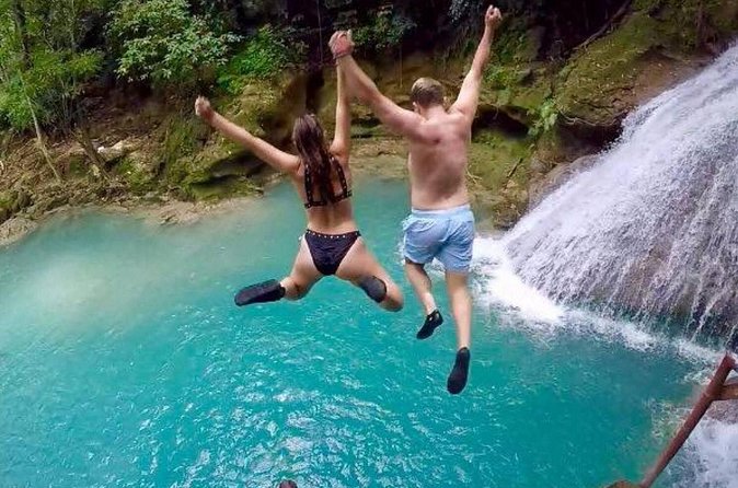 [PRIVATE] Dunn's River Falls, Blue Hole & Secret Falls w/Entrance - Food, tips, and extra costs