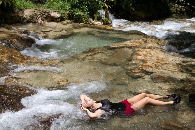 [PRIVATE] Dunn's River Falls with Entrance Fees - Why the private vehicle changes the day