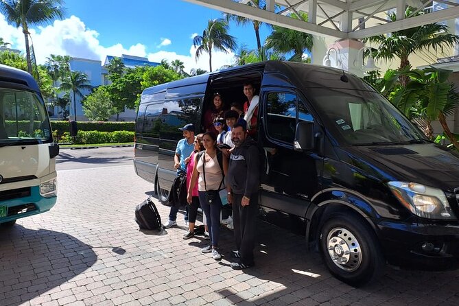 Private Guided Island Tour in Nassau Bahamas -Free Wifi & Drinks - John Watling’s Distillery for a taste of the Bahamas