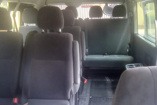 Private Montego Bay Airport Transfer to Montego Bay Hotels - A short ride in an air-conditioned car