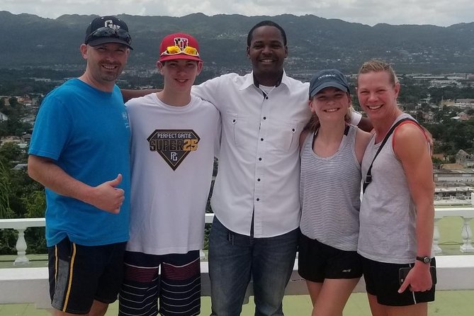 Private Montego Bay City Highlights Tour - A first stop at the Montego Bay Cultural Center