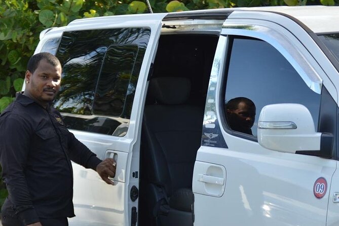 Private Punta Cana Airport Transfer to/from Hotels in Punta Cana - How communication affects the experience