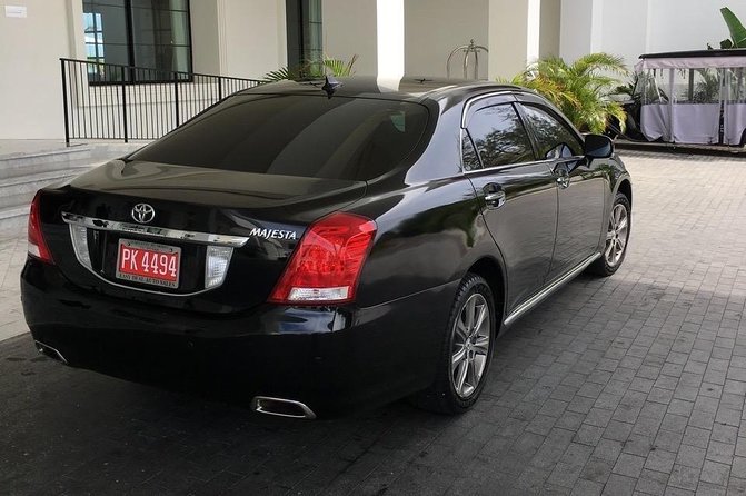 Private Round-trip MBJ Airport Transfer to Montego Bay Hotels - Comfort, luggage, and the small details