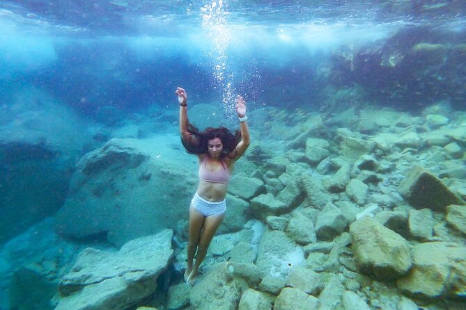 Private sunrise hike to Aruba's Natural Pool (Conchi) - Watching sunrise at the Natural Pool