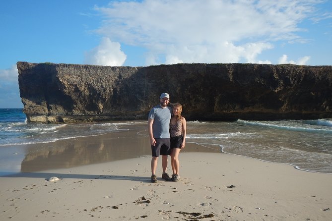 Private sunrise hike to Aruba's Natural Pool (Conchi) - What the private format adds