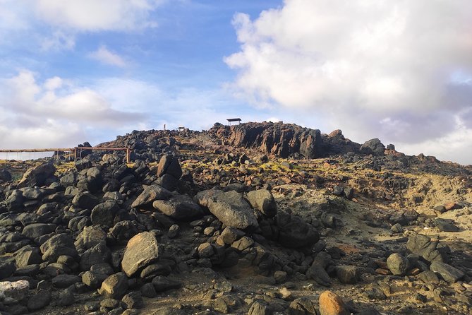 Private sunrise hike to Aruba's Natural Pool (Conchi) - Snacks, refreshments, and the end of the morning