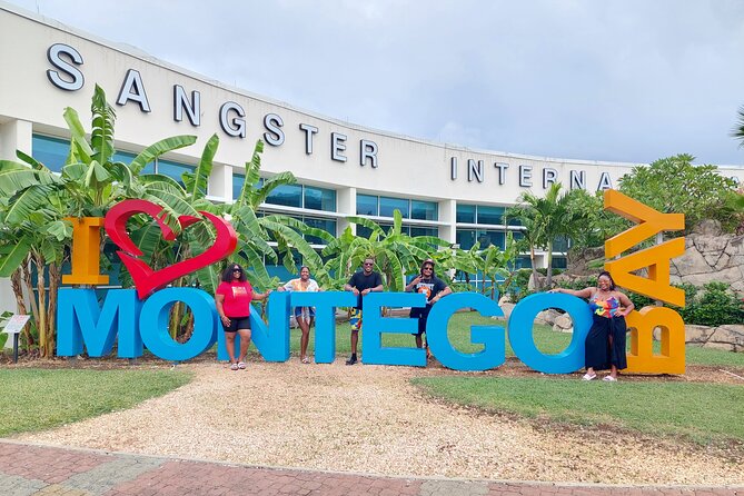 Private Transfer From Montego Bay Airport to Hotels in MontegoBay - A private ride, not a shared hotel shuttle