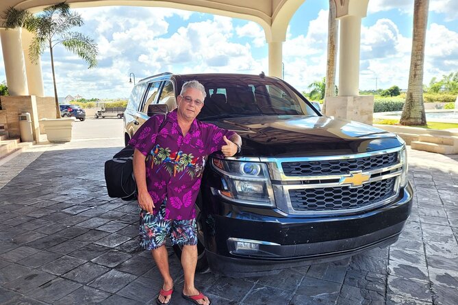 Private Transfer VIP Suburban Punta Cana Airport from/to Hotels - Best for families, groups, and stress-free arrivals