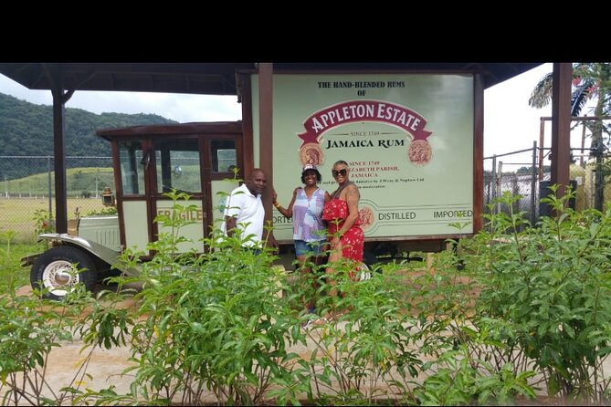 Private Transportation from Montego Bay to Appleton Estate & Pelican Bar - Who will get the most from this day