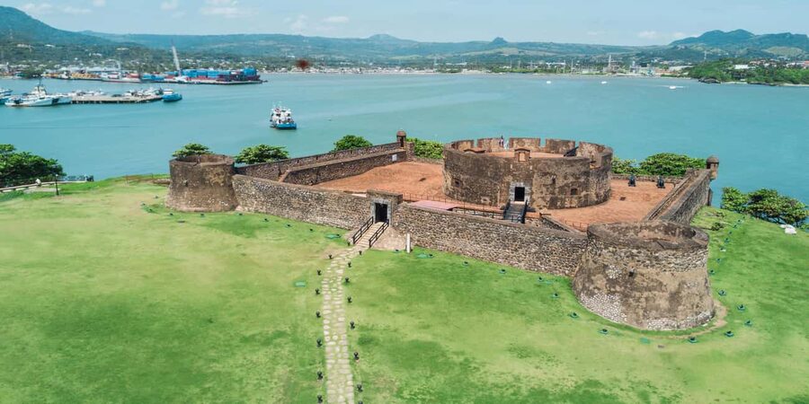 Puerto Plata: City tour through the historic old town - Fort San Felipe closes the historic walk