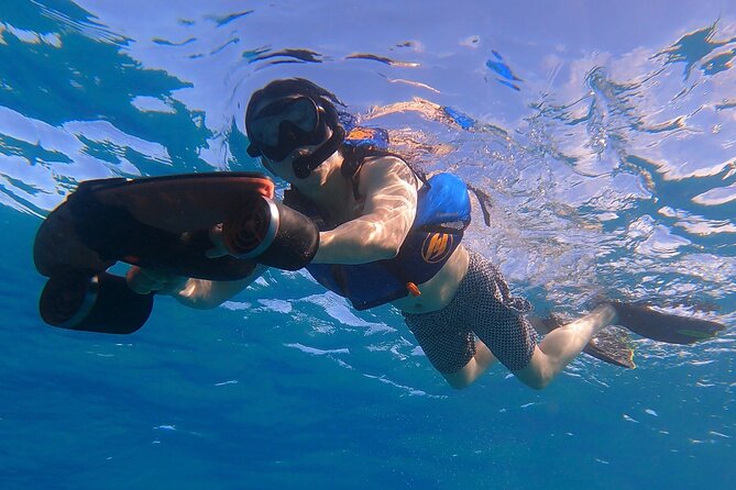 Puerto Rico Jet Snorkel with Turtles and Videos in San Juan - Entering the turtle area