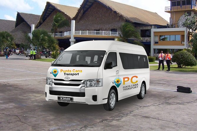 Punta Cana Airport Transportion Round-Trip to Hotels in Punta Cana - Vehicle comfort, luggage, and group size