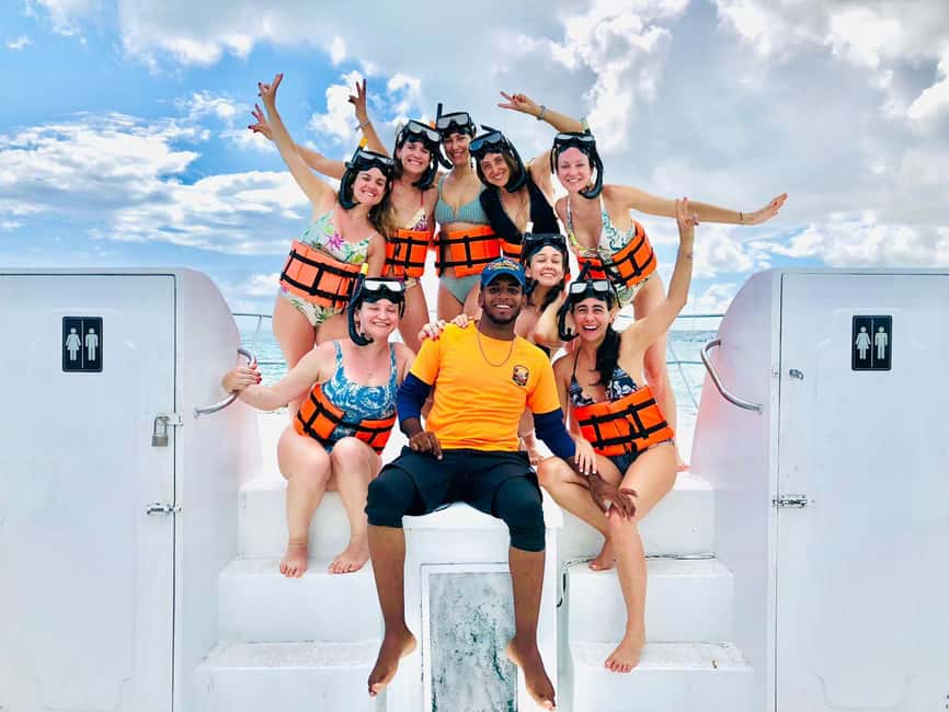 Punta Cana: Booze Cruise with Snorkel and Natural Pool Stop - What This Punta Cana Booze Cruise Actually Feels Like