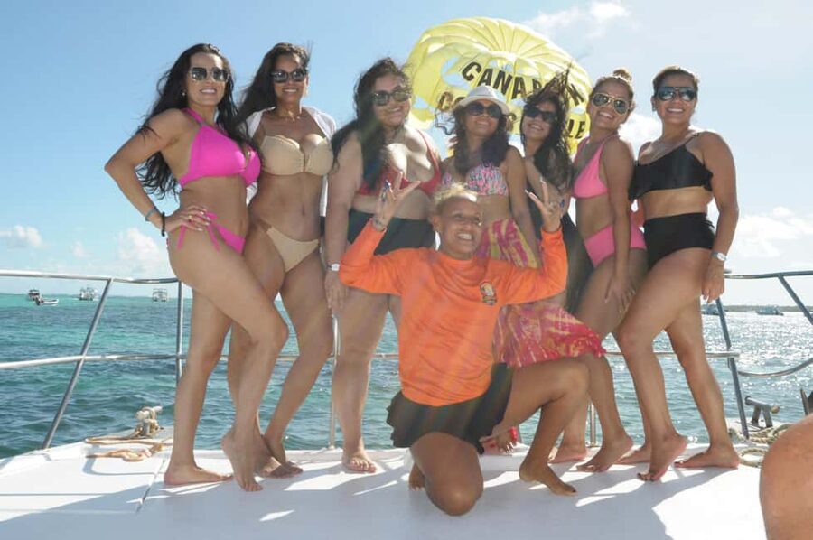 Punta Cana: Booze Cruise with Snorkel and Natural Pool Stop - Thirty-Five Minutes of Reef Snorkeling
