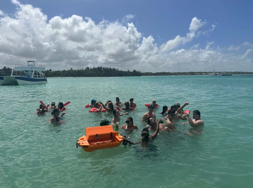 Punta Cana: Booze Cruise with Snorkel and Natural Pool Stop - Who Should Book This $59 Excursion?